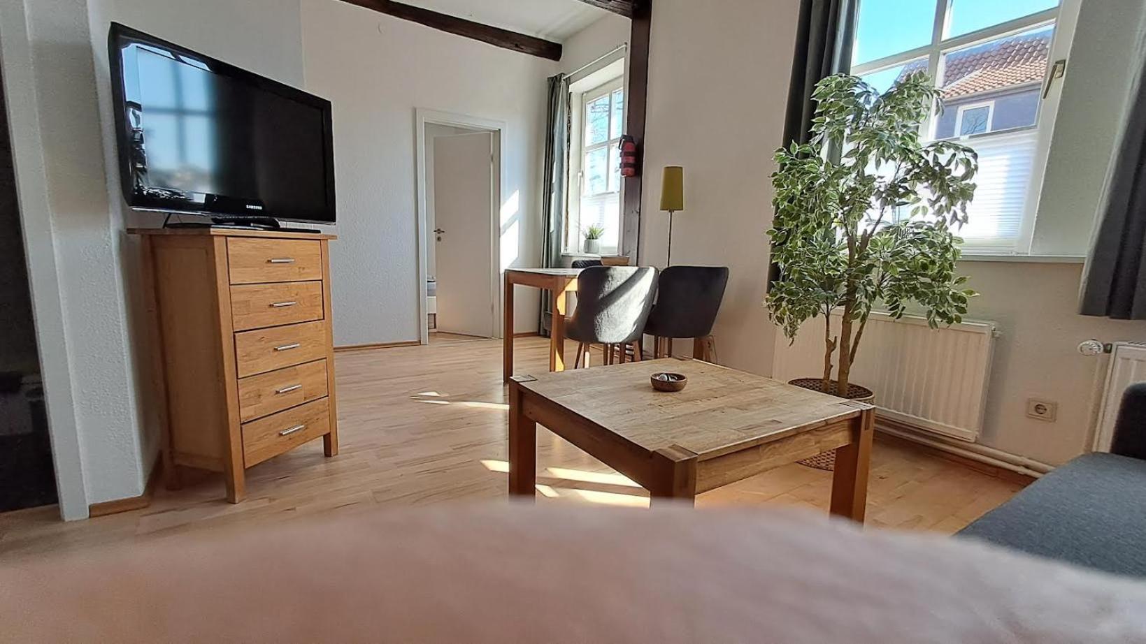 Apartment Brauner Hirsch Целе Екстериор снимка
