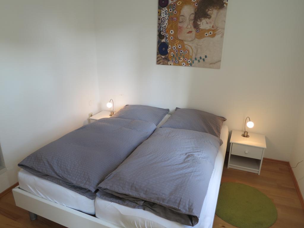 Apartment Brauner Hirsch Целе Екстериор снимка